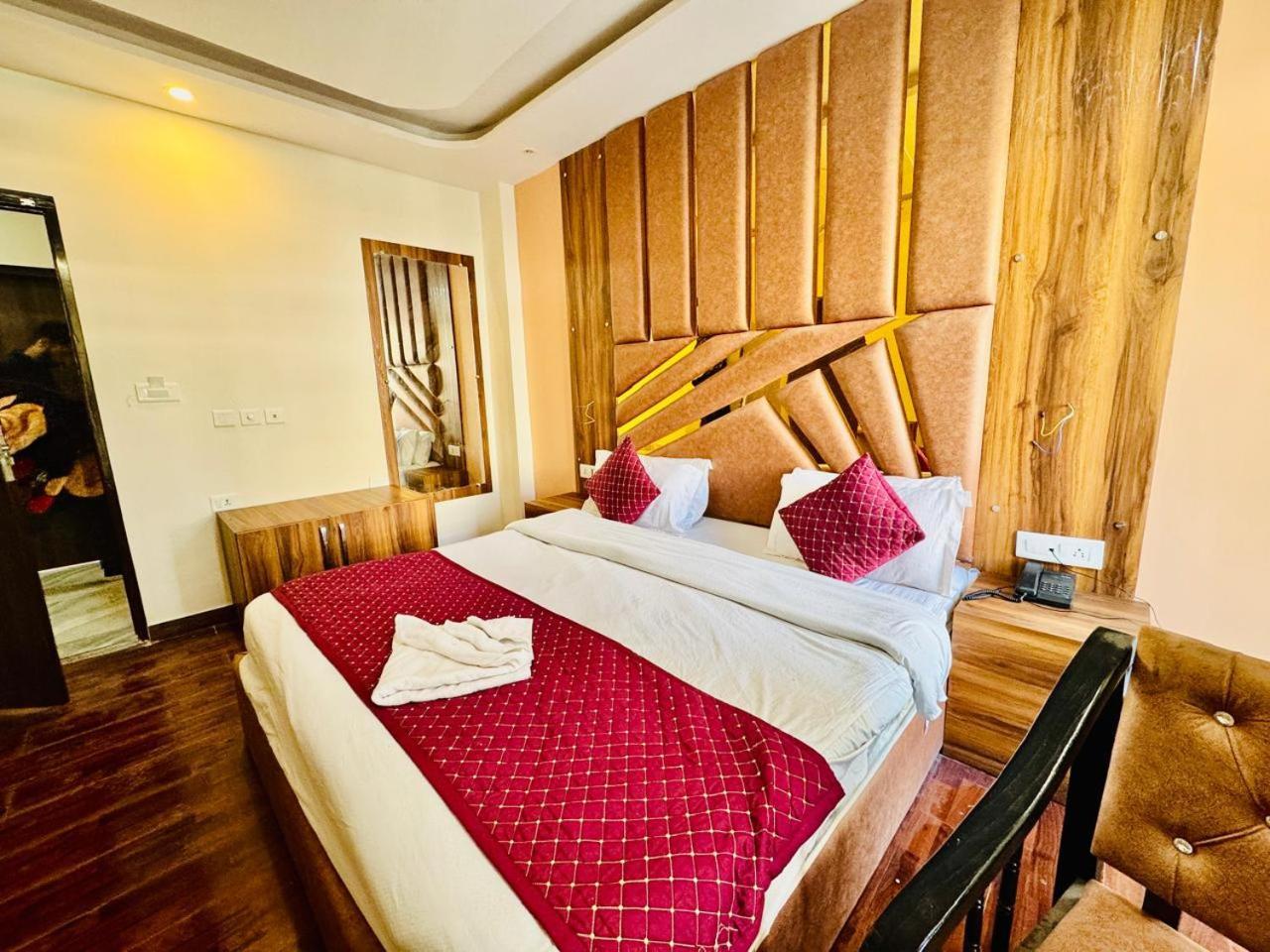 Royal Majestic View Point Lodge Manali  Luaran gambar