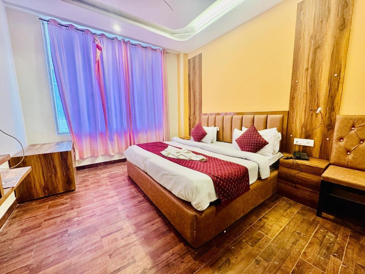 Royal Majestic View Point Lodge Manali  Luaran gambar