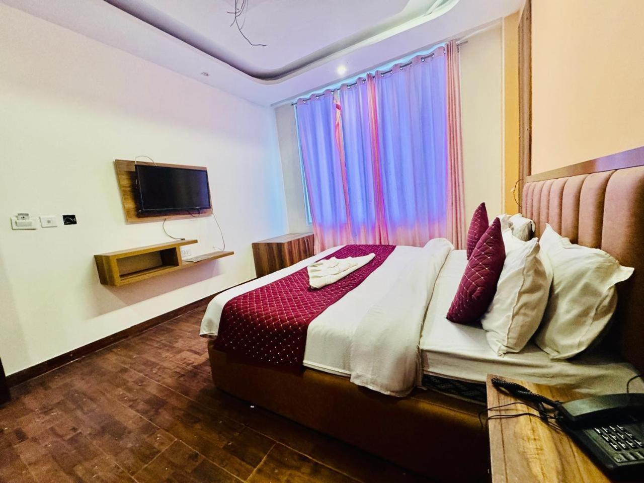 Royal Majestic View Point Lodge Manali  Luaran gambar