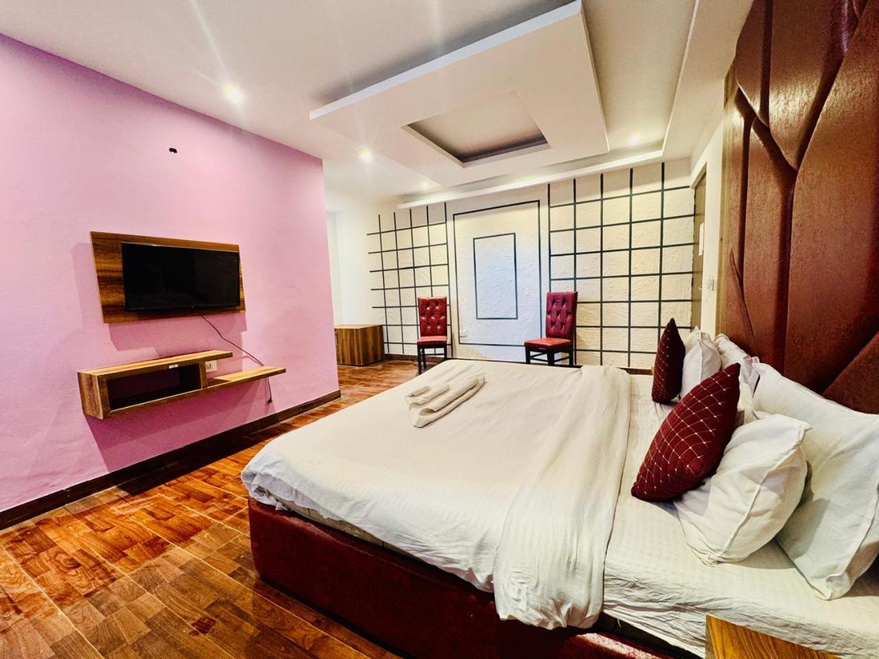 Royal Majestic View Point Lodge Manali  Luaran gambar